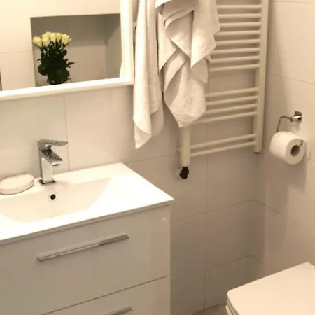 Crystal Apartment